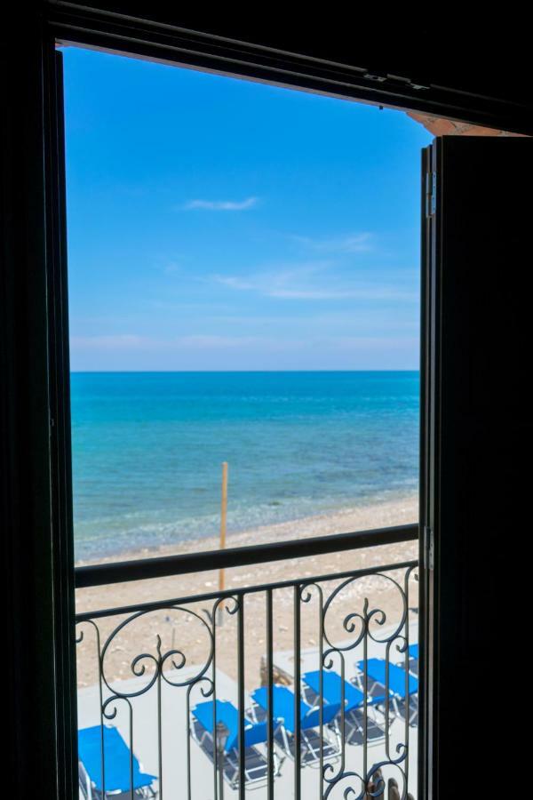 Creta Seafront Residences Rethymno  Exterior photo